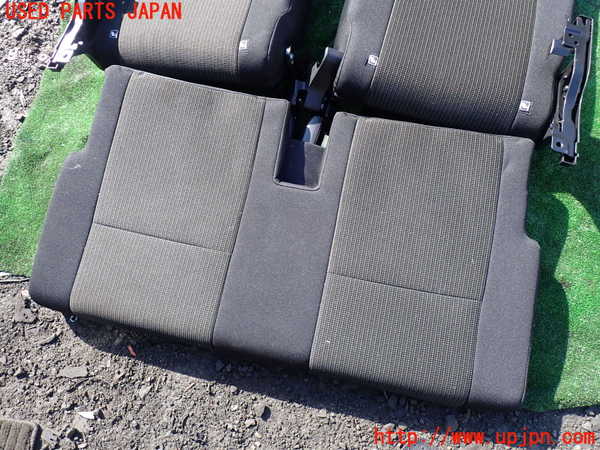1UPJ-24157385]ジムニー シエラ(JB74W)リアシート 中古_m0004.jpg