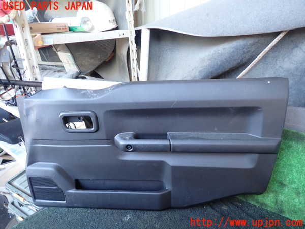 1UPJ-24151234]ジムニー シエラ(JB74W)右ドア内張り 中古_m0001.jpg