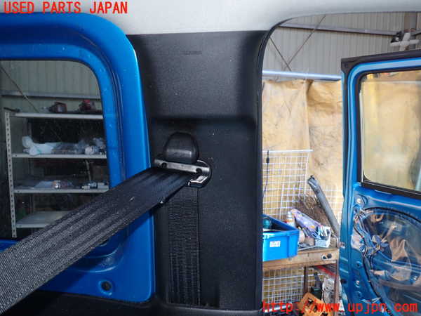 1UPJ-24157670]ジムニー シエラ(JB74W)左センターピラートリム 中古_m0001.jpg