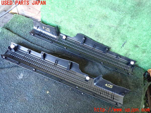 1UPJ-24157740]ジムニー シエラ(JB74W)スカッフプレート 中古_m0002.jpg