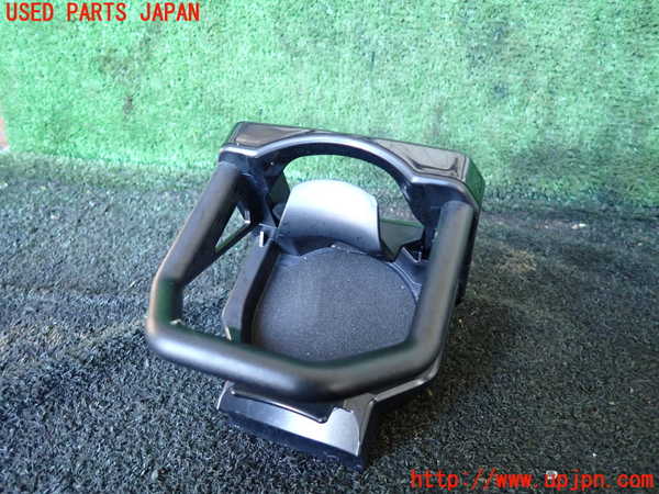 1UPJ-24157810]ジムニー シエラ(JB74W)ドリンクホルダー 中古_m0001.jpg