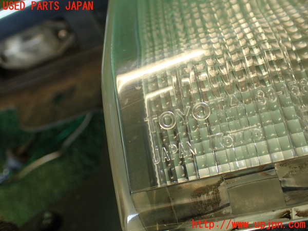 2UPJ-24161559]クラウン 4ドア ハードトップ(UZS131)リアフィニッシャー 中古_m0003.jpg