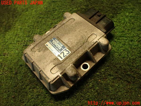 2UPJ-24162612]クラウン 4ドア ハードトップ(UZS131)パワートランジスタ(イグナイター) 中古_m0001.jpg
