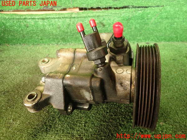 2UPJ-24164250]クラウン 4ドア ハードトップ(UZS131)パワステポンプ 中古_m0003.jpg