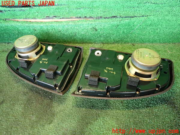 2UPJ-24166530]クラウン 4ドア ハードトップ(UZS131)ウーハー 中古_m0004.jpg