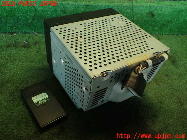 2UPJ-24166589]クラウン 4ドア ハードトップ(UZS131)カーナビゲーション 中古_m0003.jpg