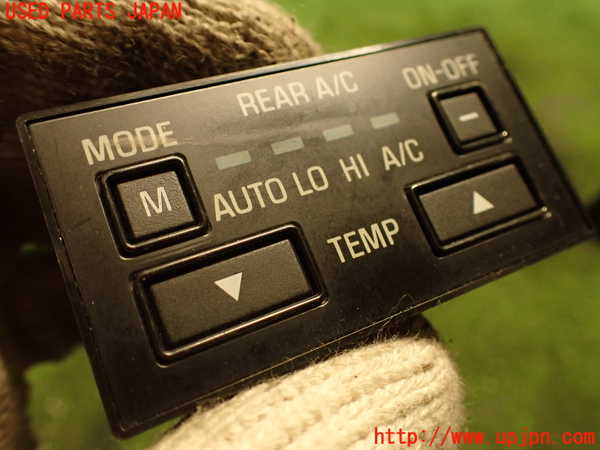 2UPJ-24166308]クラウン 4ドア ハードトップ(UZS131)スイッチ3 (REAR A/C) 中古_m0003.jpg