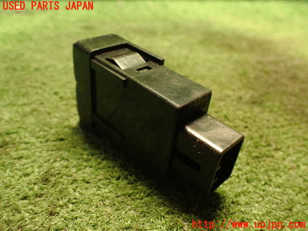 2UPJ-24166309]クラウン 4ドア ハードトップ(UZS131)スイッチ4 (PWR ECON) 中古_m0003.jpg
