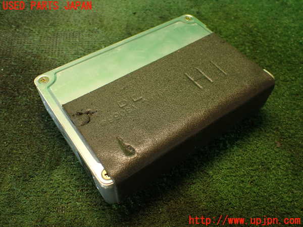 2UPJ-24166115]クラウン 4ドア ハードトップ(UZS131)ミッションコンピューター 中古_m0002.jpg
