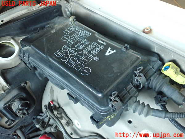 2UPJ-24166741]クラウン 4ドア ハードトップ(UZS131)ヒューズボックス1 中古_m0001.jpg