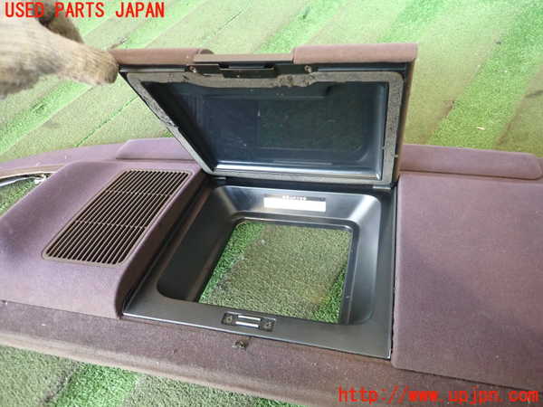 2UPJ-24167761]クラウン 4ドア ハードトップ(UZS131)トノカバー1 中古_m0004.jpg