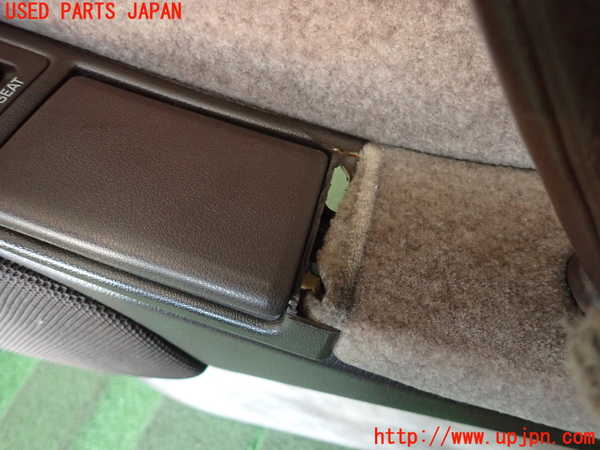 2UPJ-24161294]クラウン 4ドア ハードトップ(UZS131)右後ドア内張り 中古_m0002.jpg