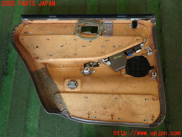 2UPJ-24161294]クラウン 4ドア ハードトップ(UZS131)右後ドア内張り 中古_m0005.jpg