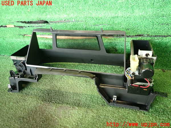 2UPJ-24167510]クラウン 4ドア ハードトップ(UZS131)メーターフード 中古_m0005.jpg