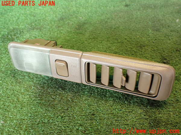 2UPJ-24166413]クラウン 4ドア ハードトップ(UZS131)ルームランプ3 (右 2列目) 中古_m0001.jpg