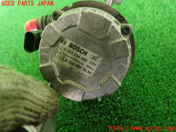 2UPJ-24172110]ベンツ C250(W205)(205045)ウォーターポンプ 中古_m0003.jpg