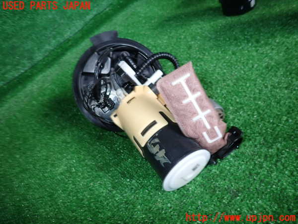 2UPJ-24172510]ベンツ C250(W205)(205045)燃料ポンプ 中古_m0002.jpg