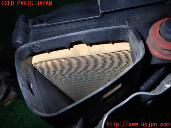 2UPJ-24172560]ベンツ C250(W205)(205045)エアクリーナーボックス 中古_m0003.jpg