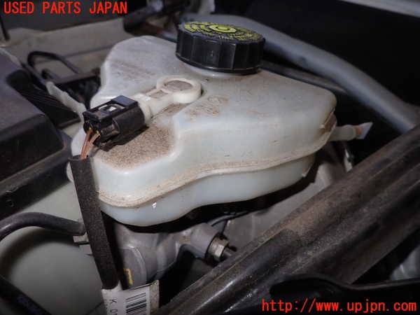 2UPJ-24174050]ベンツ C250(W205)(205045)ブレーキマスターシリンダー 中古_m0001.jpg