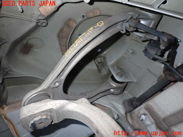 2UPJ-24175126]ベンツ C250(W205)(205045)右フロントアッパーアーム1 中古_m0001.jpg