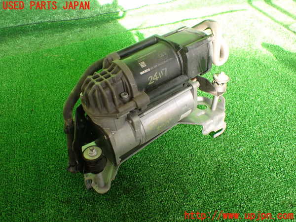2UPJ-24175535]ベンツ C250(W205)(205045)エアサスポンプ 中古_m0001.jpg