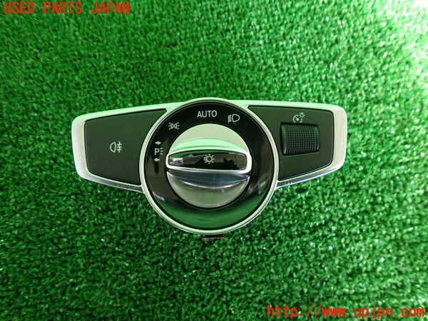 2UPJ-24176285]ベンツ C250(W205)(205045)ライトスイッチ 中古_m0001.jpg