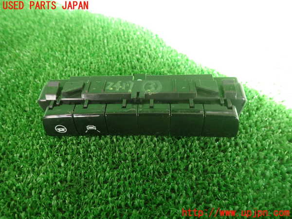 2UPJ-24176308]ベンツ C250(W205)(205045)スイッチ3 (ステアリングアシスト/アクティブレーンキーピングアシスト) 中古_m0001.jpg