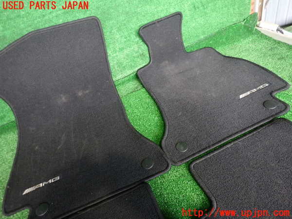2UPJ-24177800]ベンツ C250(W205)(205045)フロアマット 中古_m0002.jpg
