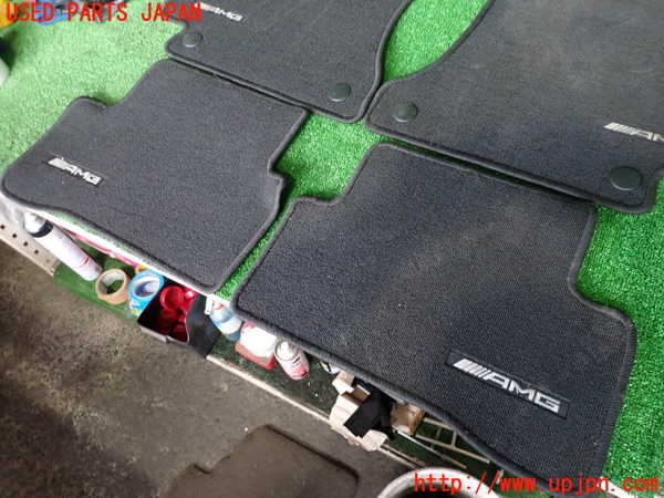 2UPJ-24177800]ベンツ C250(W205)(205045)フロアマット 中古_m0003.jpg