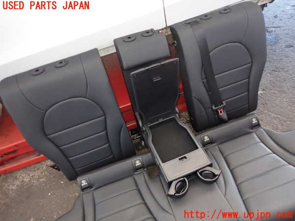 2UPJ-24177385]ベンツ C250(W205)(205045)リアシート 中古_m0002.jpg