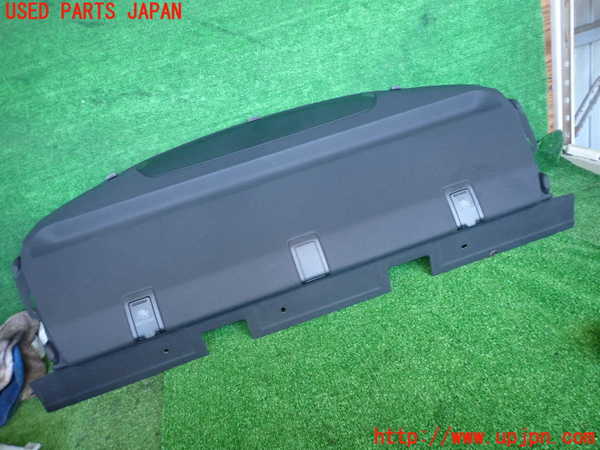 2UPJ-24177761]ベンツ C250(W205)(205045)トノカバー1 中古_m0001.jpg