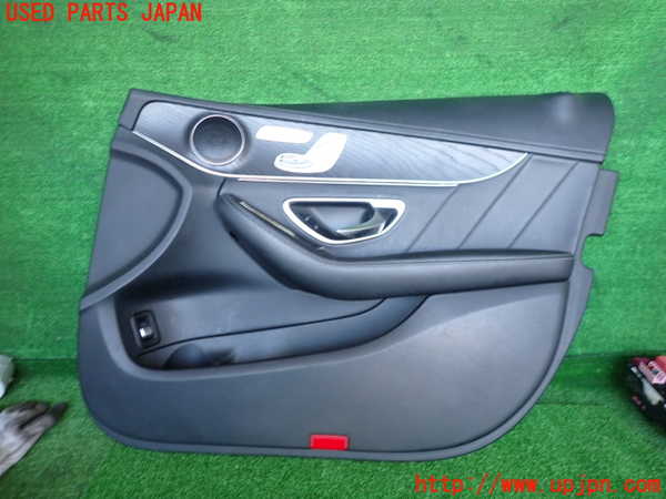 2UPJ-24171234]ベンツ C250(W205)(205045)右前ドア内張り 中古_m0001.jpg