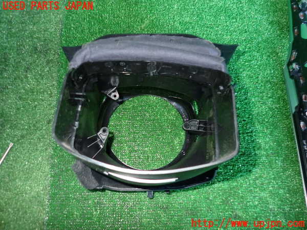 2UPJ-24177905]ベンツ C250(W205)(205045)コラムカバー 中古_m0003.jpg