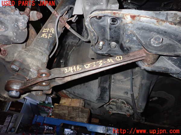 5UPJ-24185176]センチュリー(VG40)右フロントロアアーム1 中古_m0001.jpg