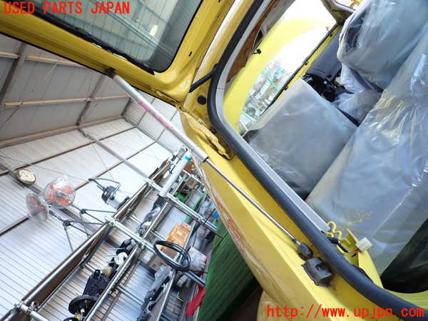 2UPJ-24191584]VW ニュービートル(9CAQY)リアゲートダンパー 【左ハンドル車】 中古_m0002.jpg