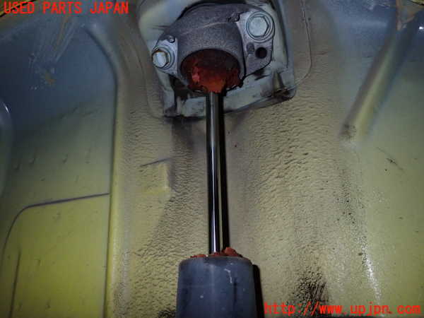 2UPJ-24195075]VW ニュービートル(9CAQY)左リアショックアブソーバー 【左ハンドル車】 中古_m0002.jpg