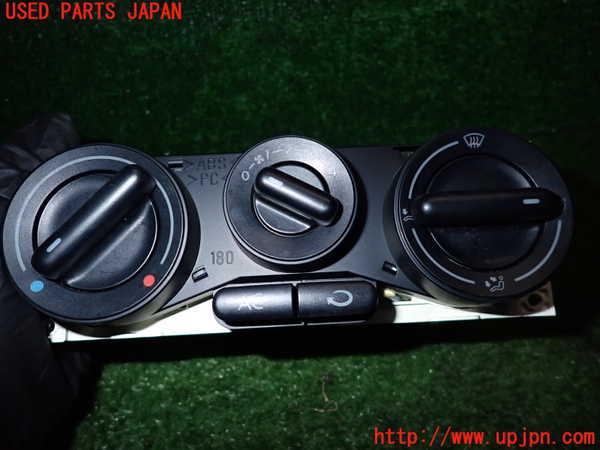 2UPJ-24196066]VW ニュービートル(9CAQY)エアコンスイッチ1 【左ハンドル車】 中古_m0004.jpg