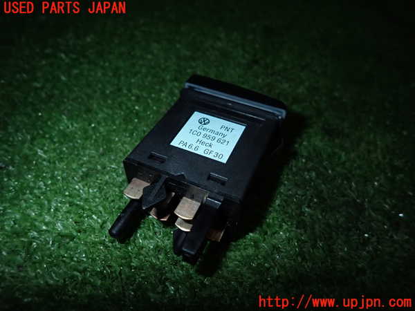 2UPJ-24196309]VW ニュービートル(9CAQY)スイッチ4 (デフォッガー) 【左ハンドル車】 中古_m0002.jpg