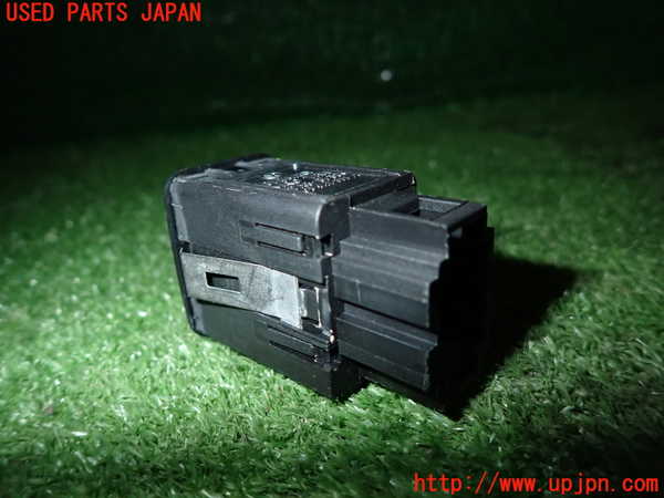 2UPJ-24196310]VW ニュービートル(9CAQY)スイッチ5 (メーター照度、ヘッドライトレベライザー) 【左ハンドル車】 中古_m0002.jpg