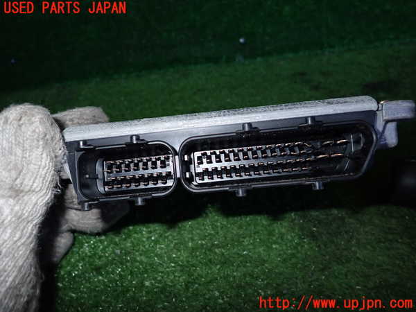 2UPJ-24196110]VW ニュービートル(9CAQY)エンジンコンピューター 【左ハンドル車】 中古_m0002.jpg