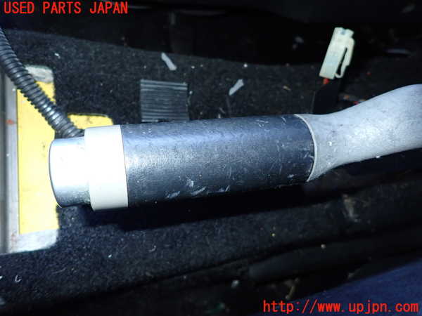 2UPJ-24197550]VW ニュービートル(9CAQY)サイドブレーキレバー 【左ハンドル車】 中古_m0002.jpg