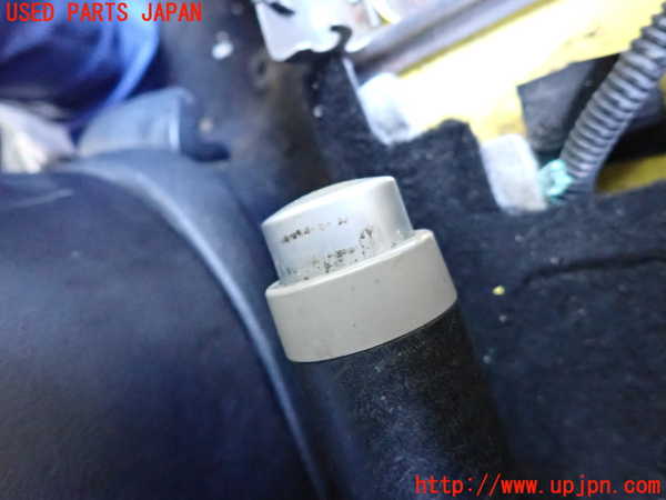 2UPJ-24197550]VW ニュービートル(9CAQY)サイドブレーキレバー 【左ハンドル車】 中古_m0003.jpg