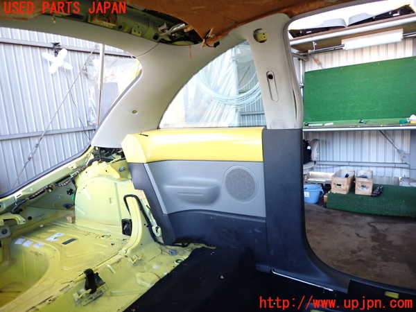 2UPJ-24197680]VW ニュービートル(9CAQY)左リアピラートリム 【左ハンドル車】 中古_m0001.jpg