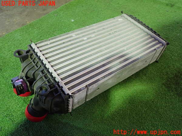 5UPJ-24202451]プジョー・208(P21HN05)インタークーラー1 中古_m0001.jpg