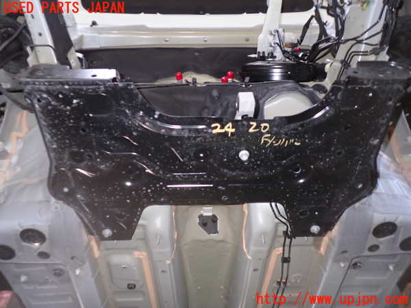 1UPJ-24205285]プジョー・208(P21HN05)フロントメンバー 中古_m0001.jpg