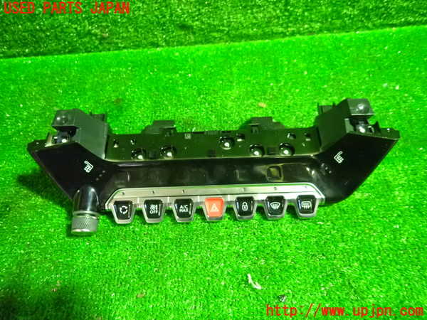 1UPJ-24206066]プジョー・208(P21HN05)エアコンスイッチ1 中古_m0001.jpg