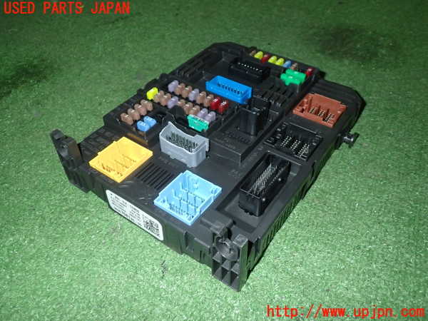1UPJ-24206741]プジョー・208(P21HN05)ヒューズボックス1 中古_m0001.jpg