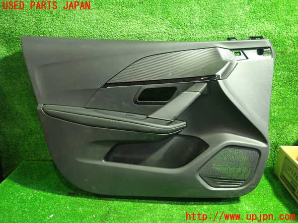 1UPJ-24201264]プジョー・208(P21HN05)左前ドア内張り 中古_m0001.jpg