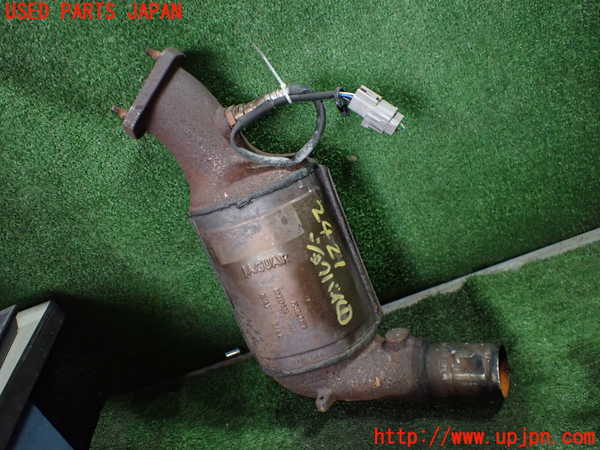1UPJ-24212661]ジャガー・XKシリーズ(JFDA)触媒1 (右側) 中古_m0002.jpg