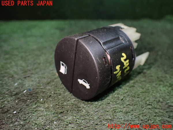 1UPJ-24216308]ジャガー・XKシリーズ(JFDA)スイッチ3 (フューエル他) 中古_m0001.jpg